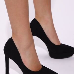 Classic Black Suede High Heel Pumps Fashion Nova!!